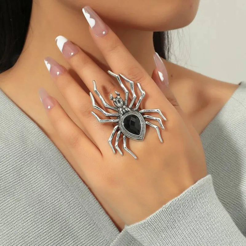 Antique Silver Spider Ring with Black Teardrop Stone