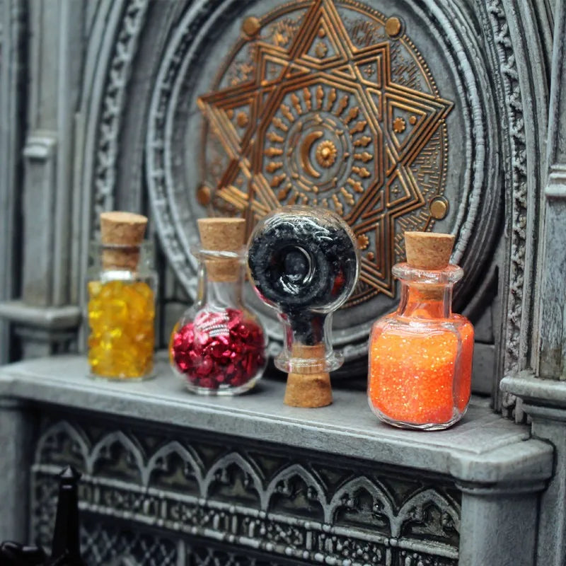 Miniature Potion Bottle (Dollhouse Scale)