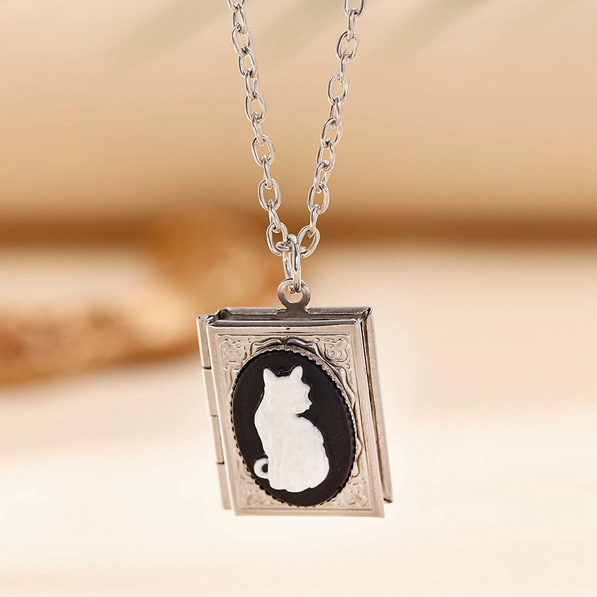 Vampire Cameo Velvet Choker