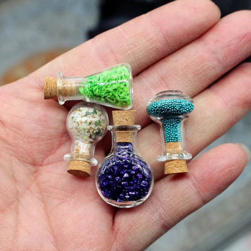 Miniature Potion Bottle (Dollhouse Scale)