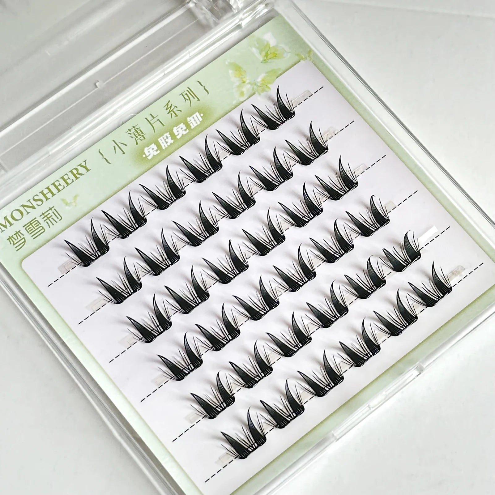 No-Glue Cosplay Eyelashes