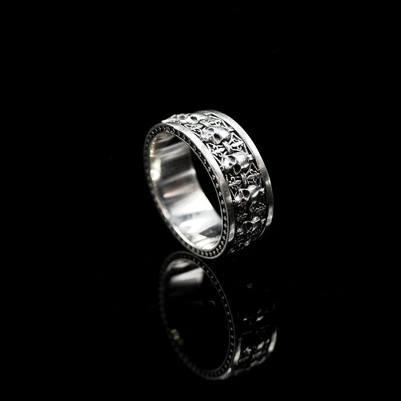 Multi-Skull Gothic Ring