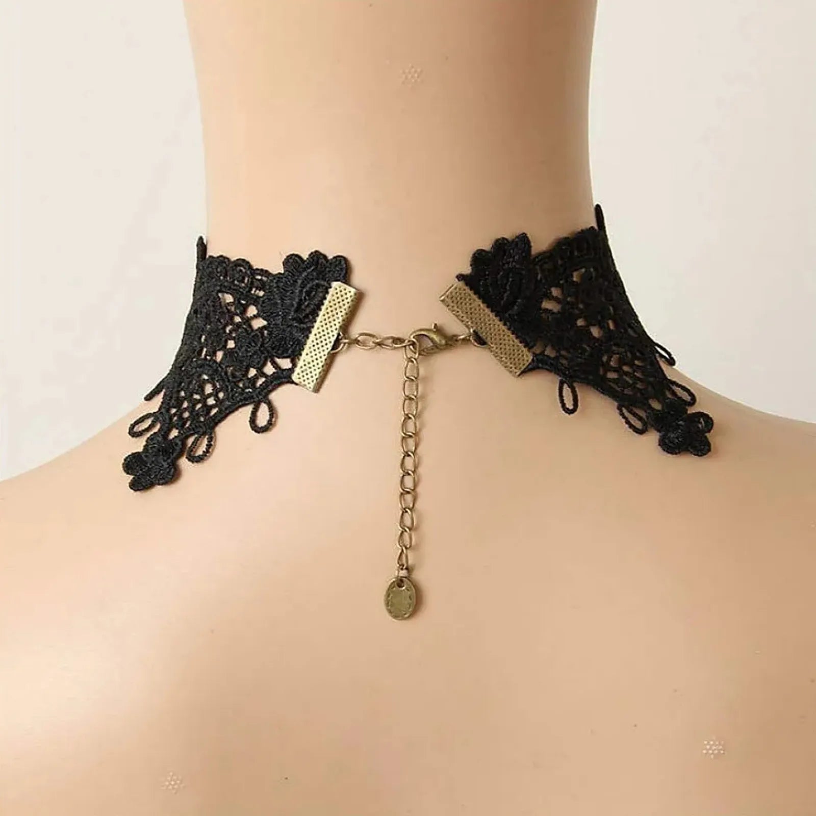 Gothic Court Choker