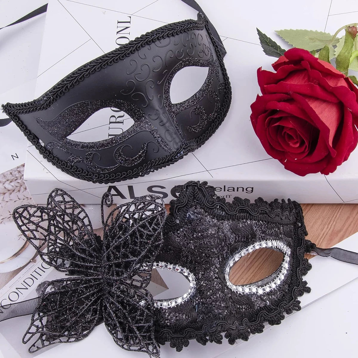 Women's Lace Venetian Mask
