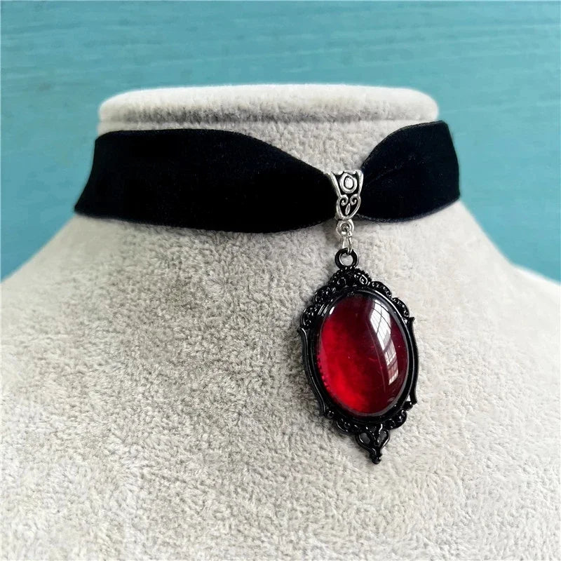Vampire Cameo Velvet Choker