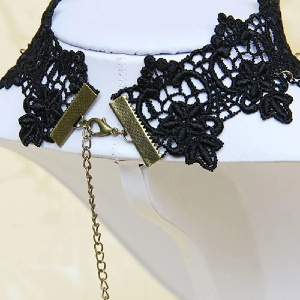 Victorian Black Lace Choker